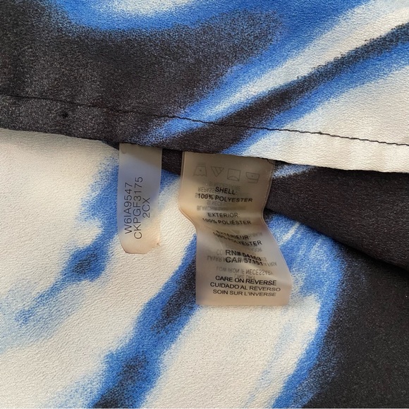 Calvin Klein | Button Down Blouse - Picture 4 of 6